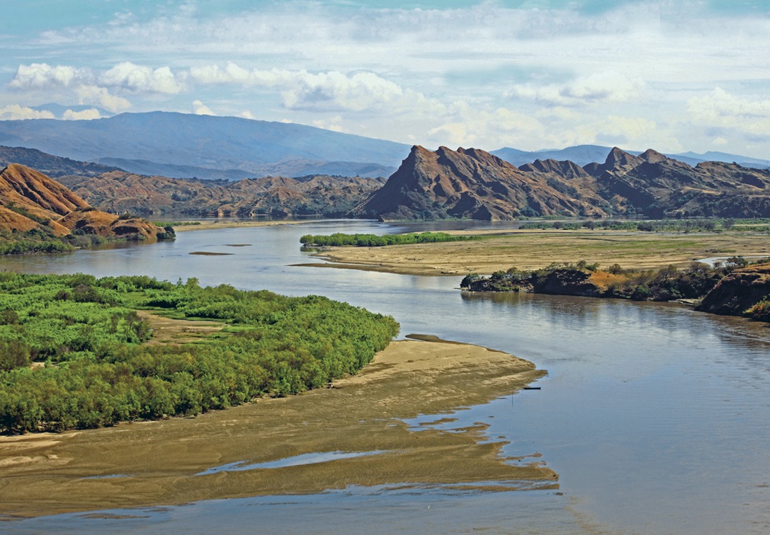 Река магдалена. Река Магдалена в Колумбии. Магдалена река в Южной Америке. Река Пилькомайо. Исток реки Магдалена.