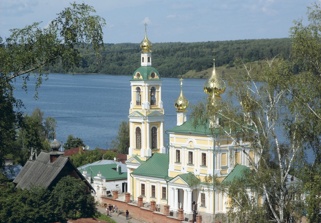 ПЛЁС • Большая российская энциклопедия - электронная версия