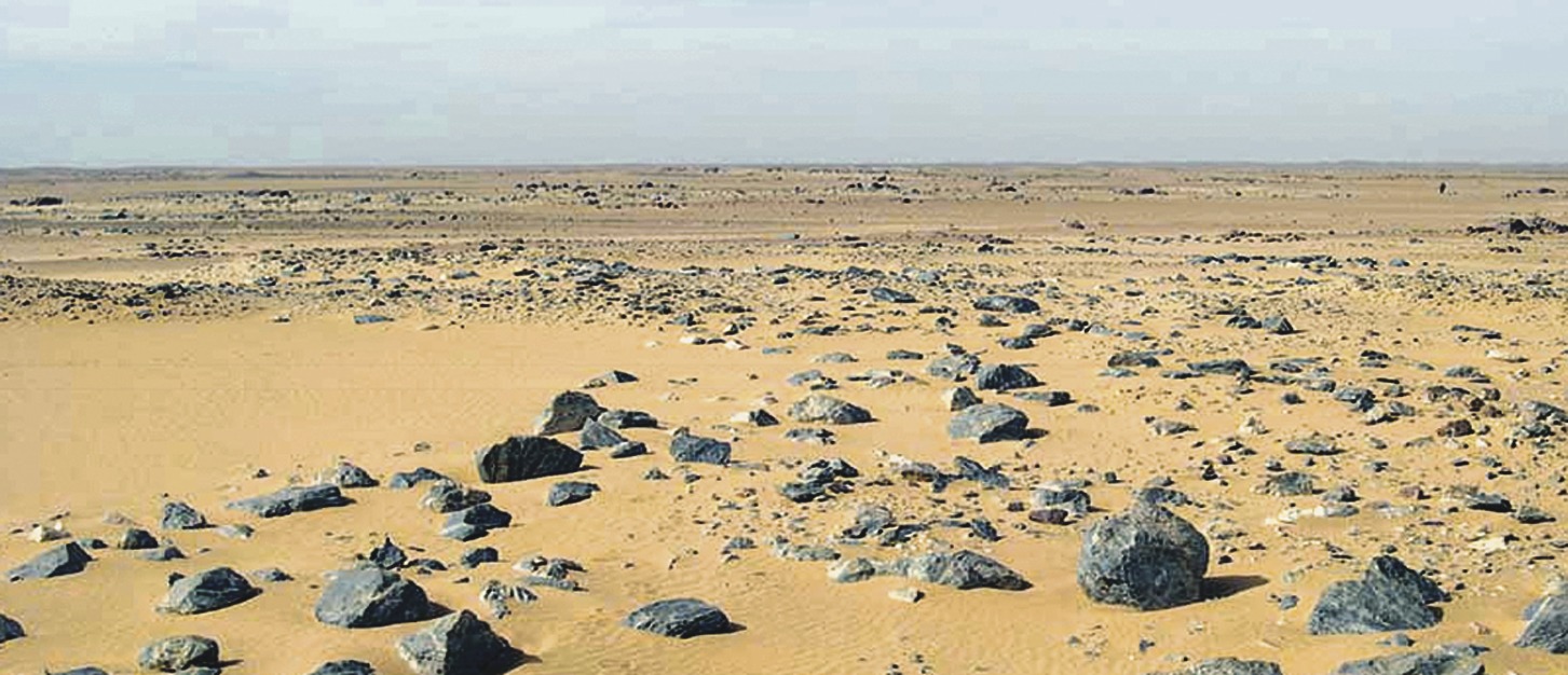 Египет природный фактор. Полезные ископаемые Египта. Природные ресурсы Египта. Гамады пустыня. Минеральные ресурсы Египта.